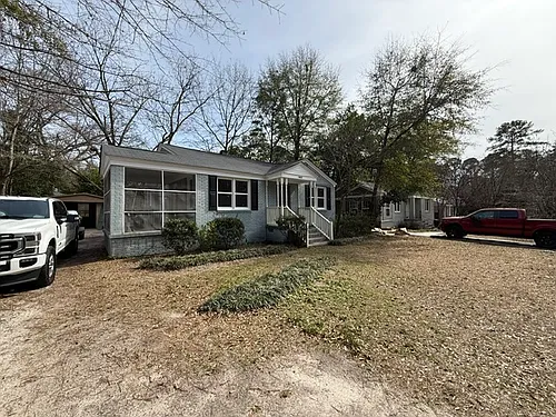 2622 Glenwood Rd Photo 1