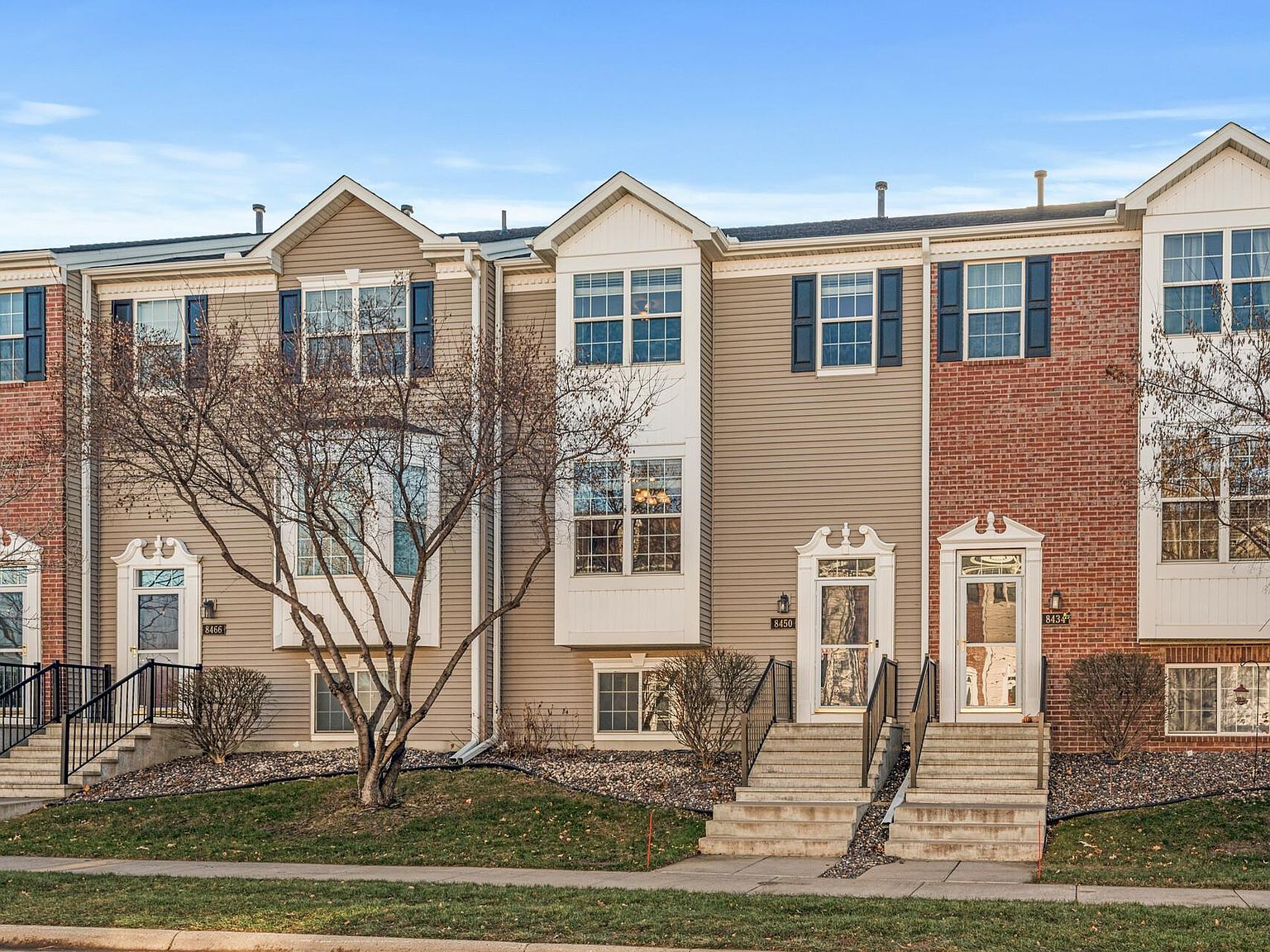 8450 Grove Pl, Shakopee, MN 55379 Zillow