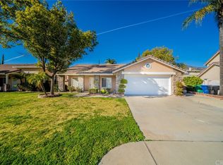 27808 Pebble Ct, Highland, CA 92346