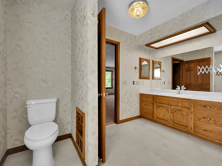 5576 W Rochelle Ave #24C24C — Photo 34