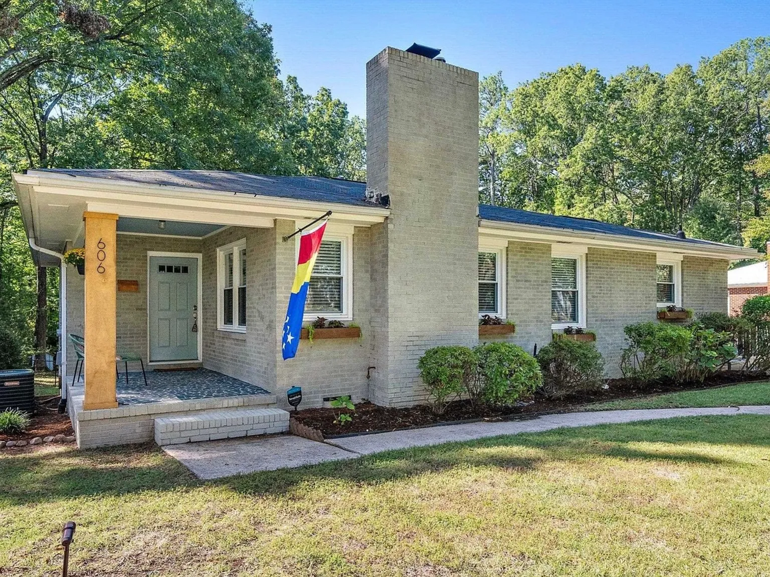 3 bed, 1608 sqft, $2,500 — Photo 1