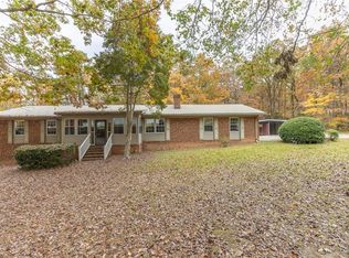 873 Honeysuckle Rd, Asheboro, NC 27203