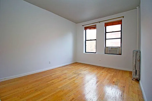 Rented by Owen Olivier, LREB | media 20