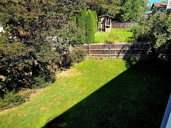5th image of 18900 Glendower Rd