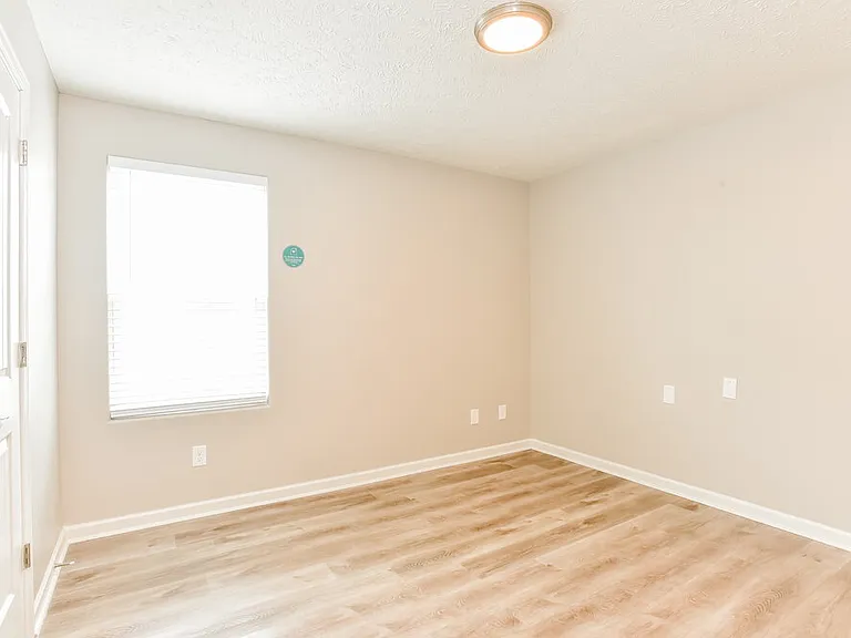 1631 Sunray Dr — Photo 15