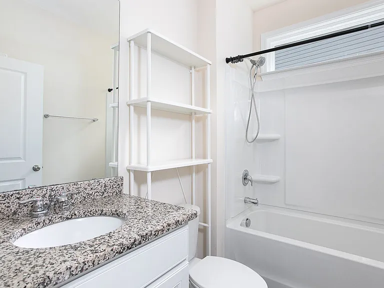 6205 Lakefront St — Photo 19