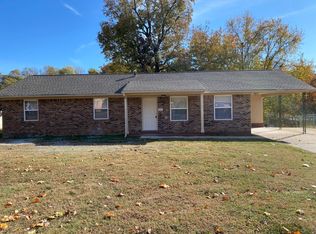 70 Sweetbay Dr, Jackson, TN 38301