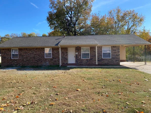 70 Sweetbay Dr, Jackson, TN 38301