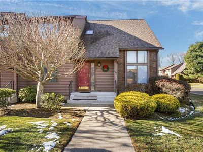 244 Mayfield Ave APT F, Cranston, RI, 02920