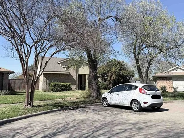 3105 Sunset Ct, Mesquite, TX 75150