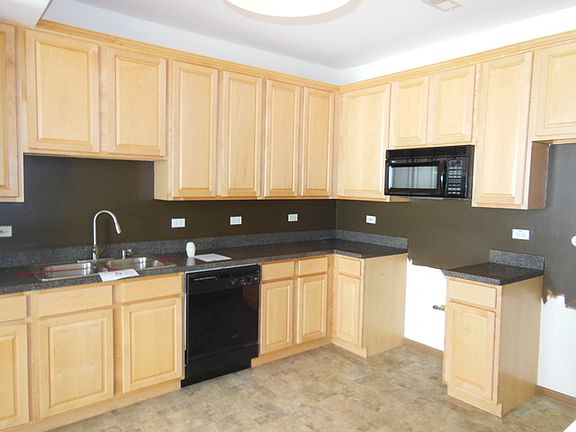 2nd image of 2042 Limestone Ln