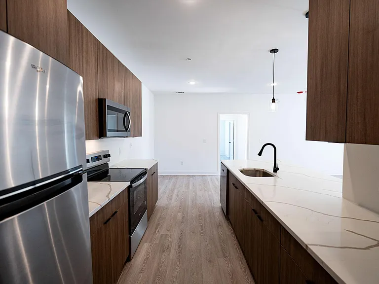 The Premiere at Brunswick Apartment Homes — Photo 5