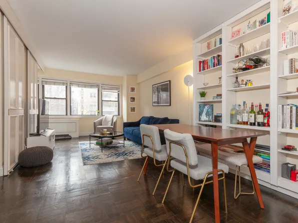 55 East 9th Street image 1 of 5