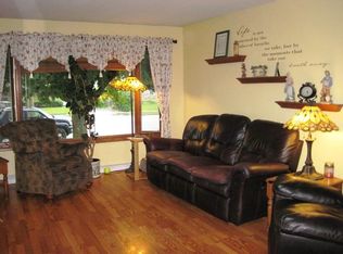 2009 Coronado St, Waukesha, WI 53189