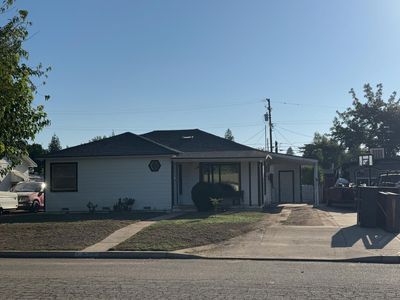 520 Hawley Ave, Sanger, CA, 93657