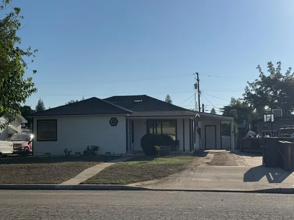 520 Hawley Ave, Sanger, CA 93657