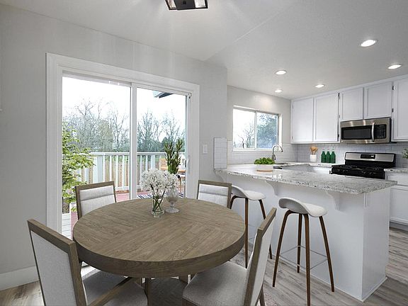 5th image of 7819 Sparrow Ct