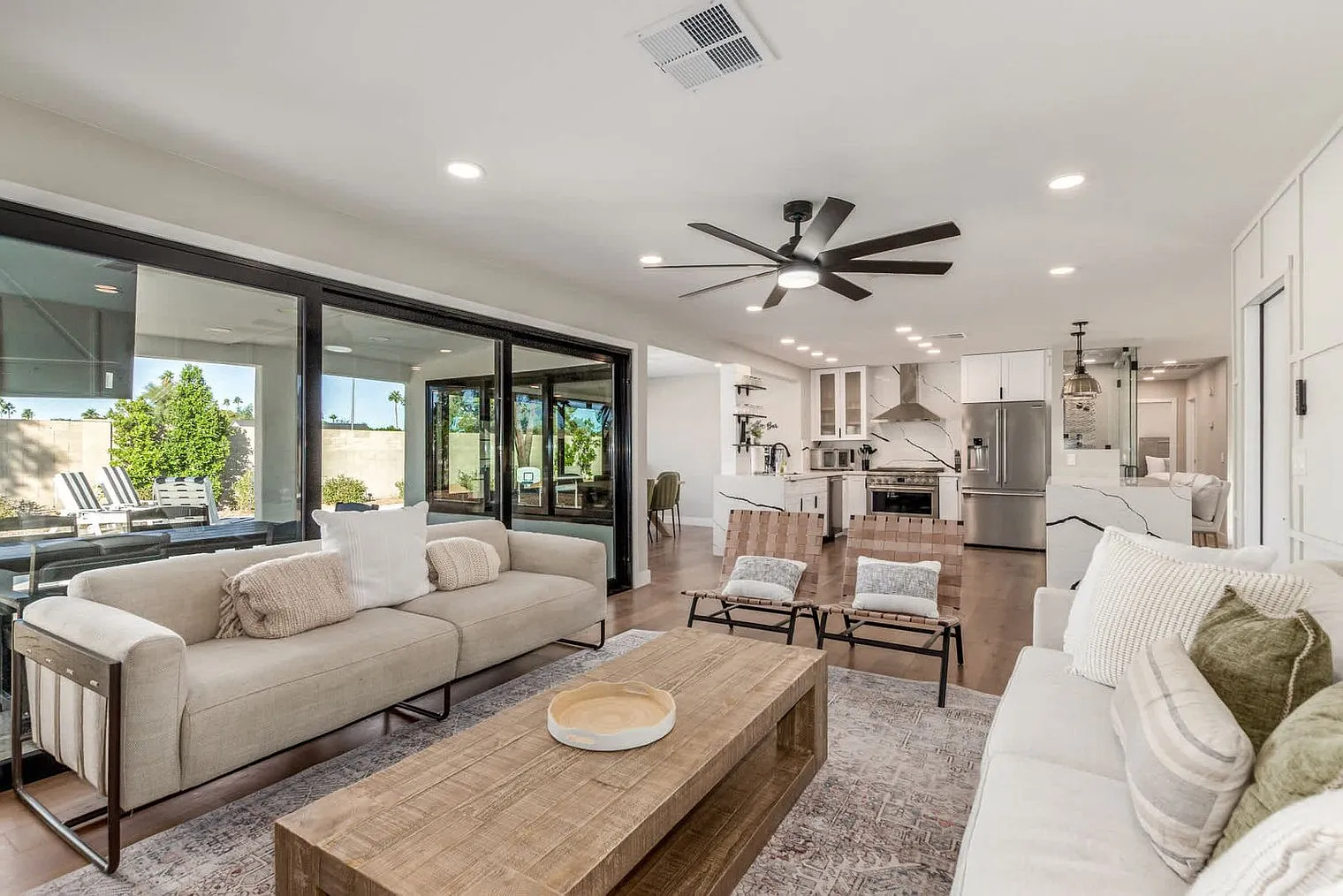 3 bed, 2.0 bath, 1948 sqft, $4,671 — Photo 1