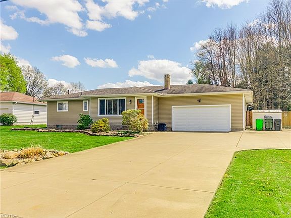 3rd image of 148 Timothy Dr