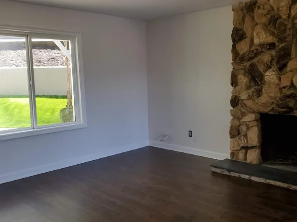21800 Martinez St, Woodland Hills, CA 91364