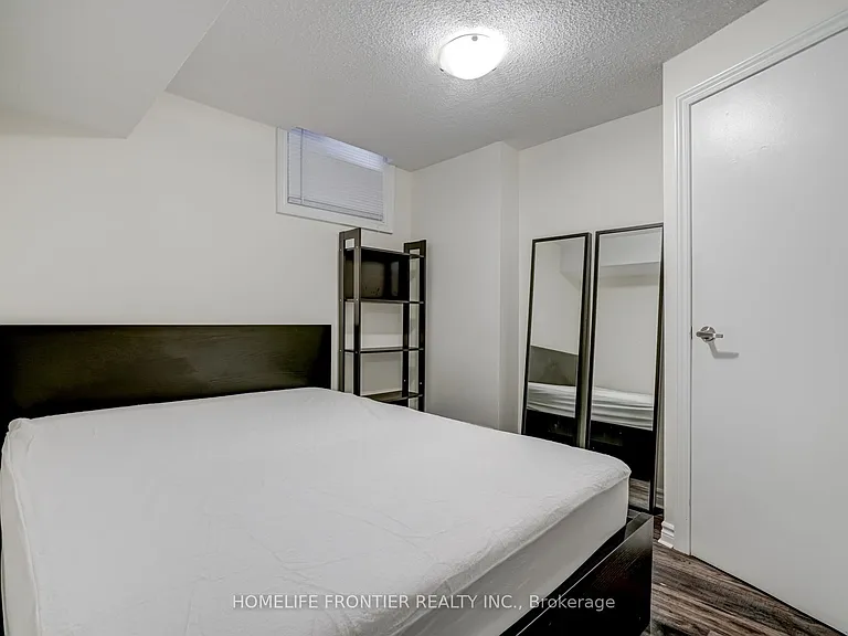 29 Madsen Cres #BASEMENT — Photo 15