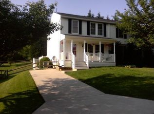 72 Hook Rd, Westminster, MD 21157