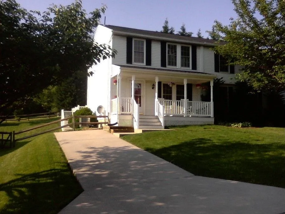 72 Hook Rd photo 1