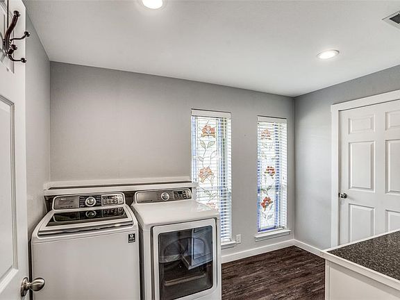5th image of 4307 Dillehay Dr
