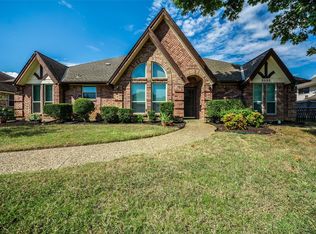 3532 Meadowside Dr, Bedford, TX 76021