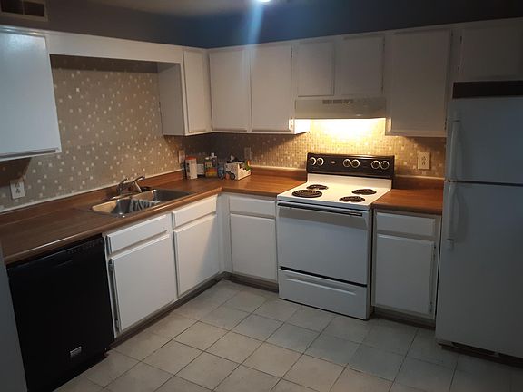 2nd image of 251 Walnut Crest Dr