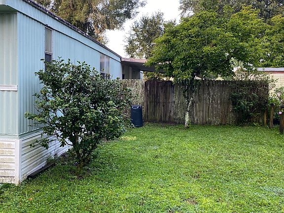 2nd image of 10904 Starwood Dr