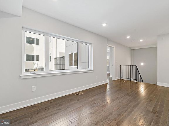 4th image of 1530 Palethorp St #1C