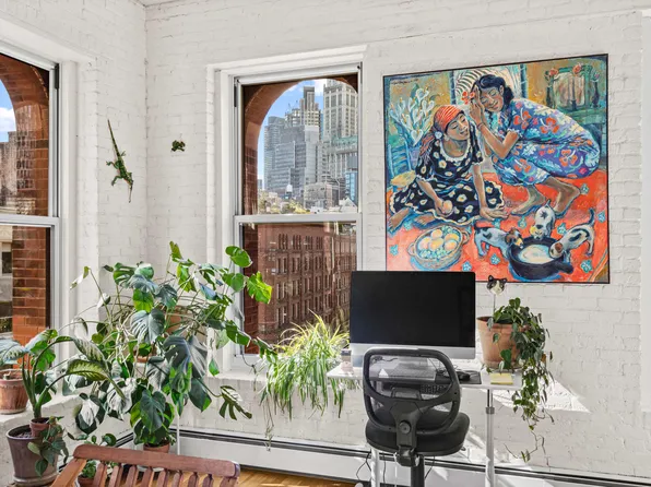 165 Duane Street image 8 of 29