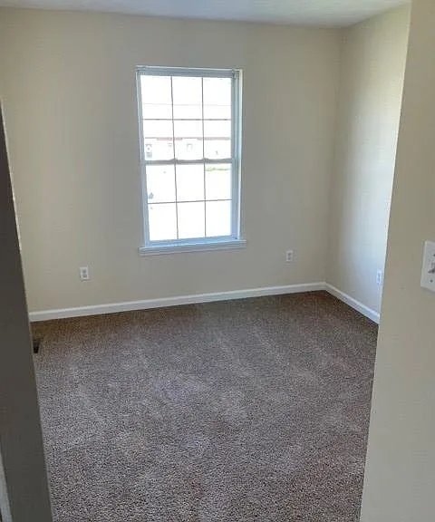 301 Michelle Dr #B — Photo 11