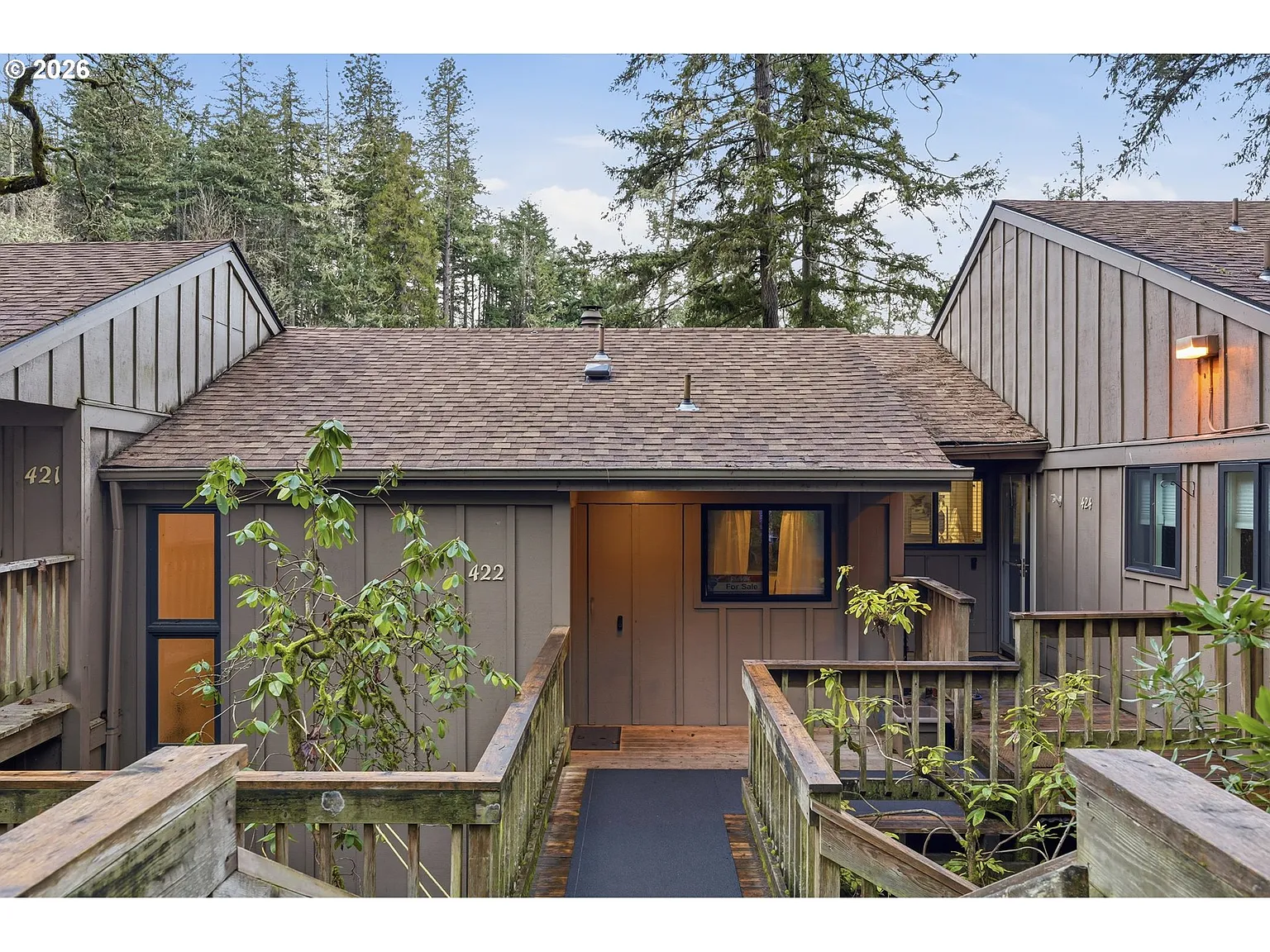 422 Stonewood Dr photo 1