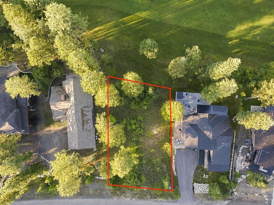 2nd image of 1012 Violet Way