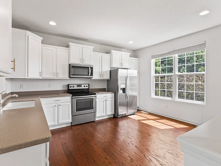 12683 White Chapel Cir — Photo 18