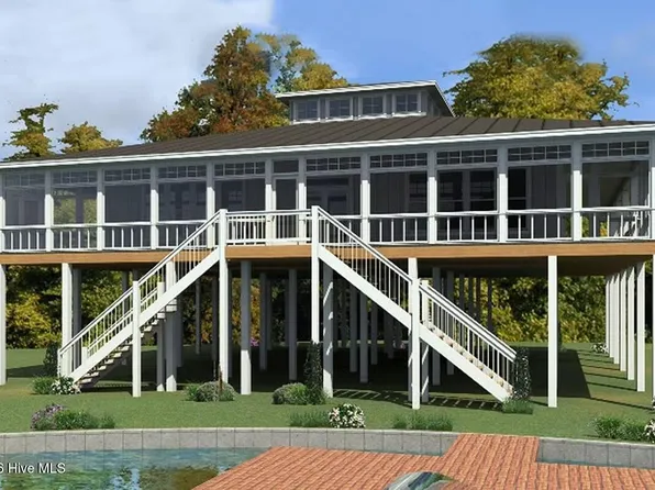 8050 Treasure Drive, Oriental, NC 28571