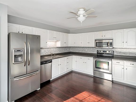 5th image of 4211 Tower Ave