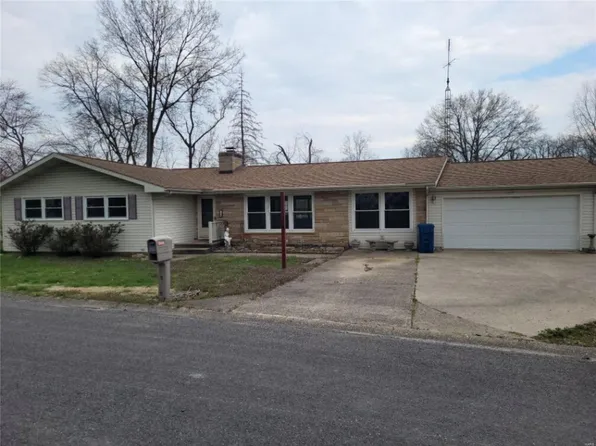 106 Evergreen Ln, Mount Carmel, IL 62863