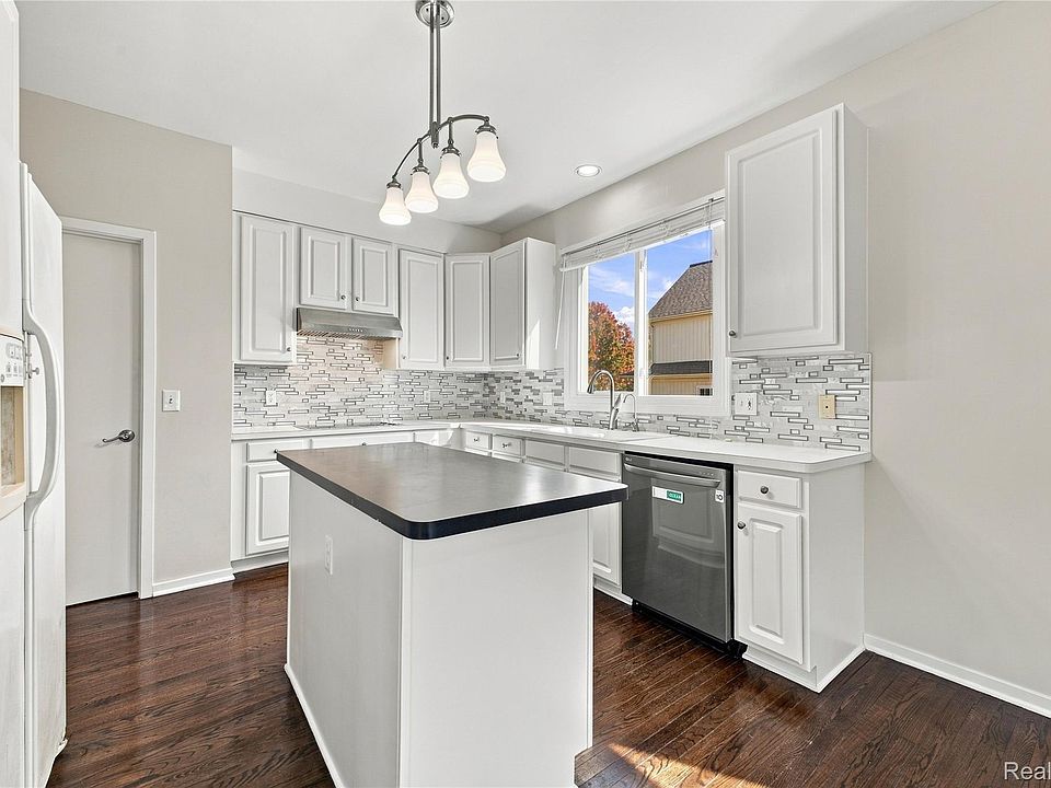 31191 Kingswood Blvd, photo 10