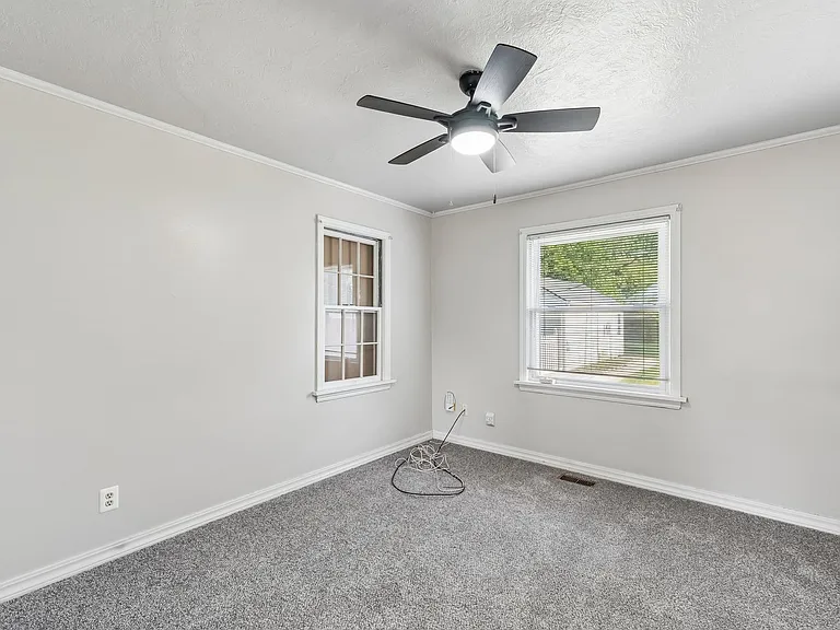 2512 NW 32nd St — Photo 17