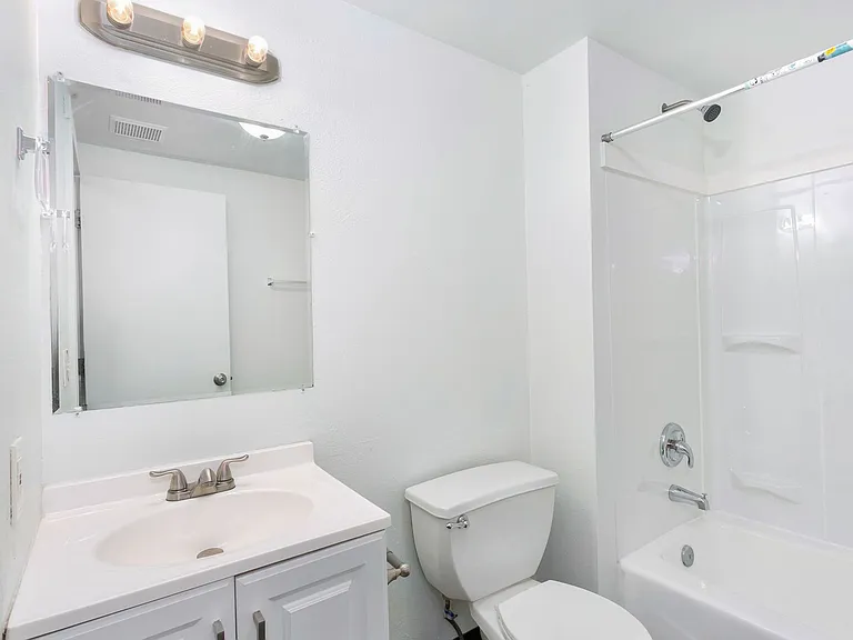 5240 S Tacoma Way — Photo 2