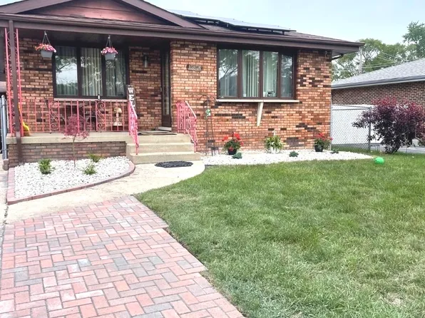 18624 Wentworth Ave, Lansing, IL 60438