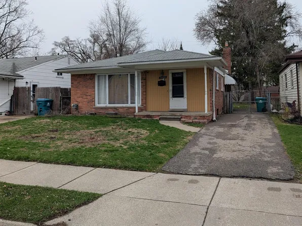 24876 Dale Ave, Eastpointe, MI 48021