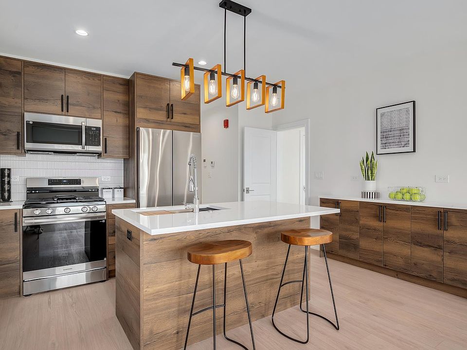 1st image of 118 Home Ave #4