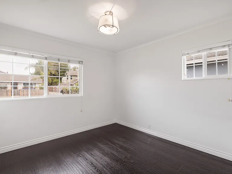 285 Palmer St — Photo 13