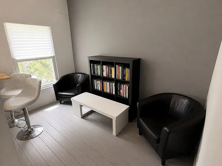 2700 Buttonwood Ave #1 — Photo 3