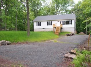 31 Maple Cir, Greentown, PA 18426