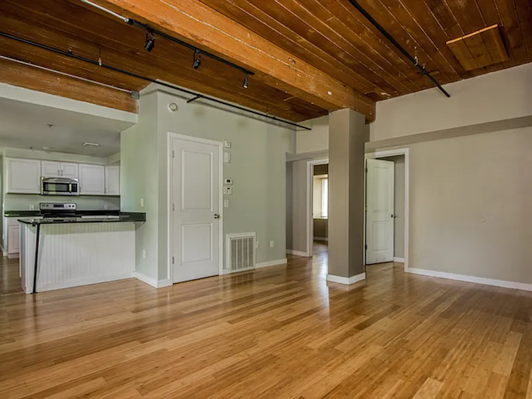 494 Woonasquatucket Ave — Photo 7